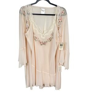 California Dynasty Vintage Cream Embroidered Slip and Robe Lingerie Set Size M